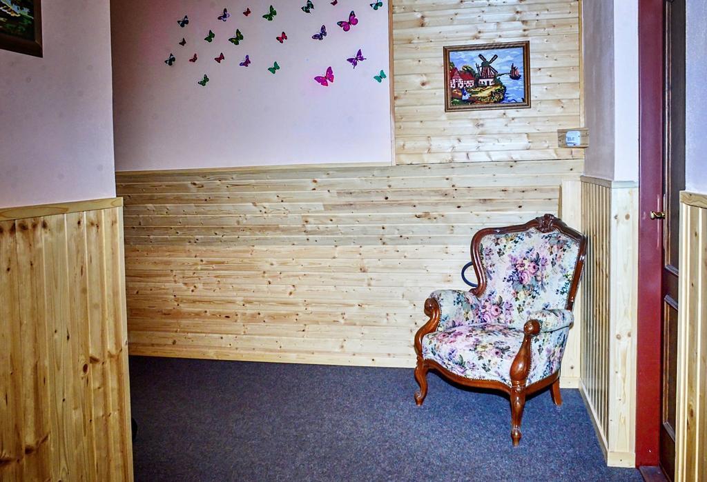 Penzion Radošov ubytování v soukromí Kyselka  Esterno foto